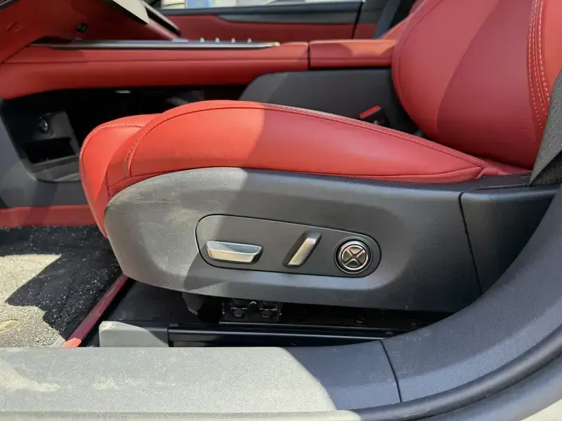 2024 Xiaomi SU7 с пробегом 12 000 км