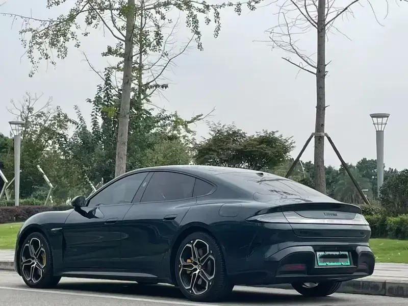 2026 Xiaomi SU7 с пробегом 3 800 км