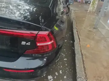 2026 Volvo S60 с пробегом 13 000 км