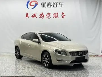 2019 Volvo S60 с пробегом 79 900 км