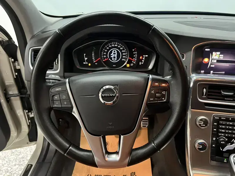 2019 Volvo S60 с пробегом 79 900 км