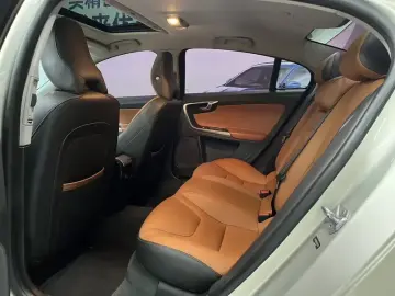 2019 Volvo S60 с пробегом 79 900 км