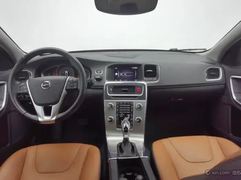 2019 Volvo S60 с пробегом 50 300 км