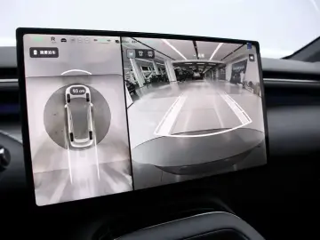 2025 Xpeng G7 с пробегом 100 км