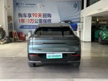 2025 Xpeng G7 с пробегом 12 200 км