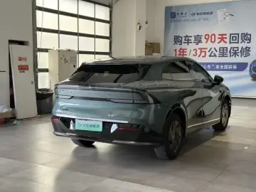 2025 Xpeng G7 с пробегом 12 200 км