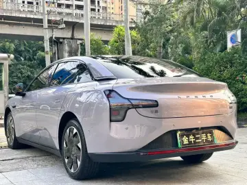 2025 Xpeng Mona M03 с пробегом 16 000 км