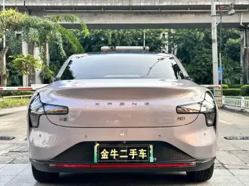 2025 Xpeng Mona M03 с пробегом 16 000 км