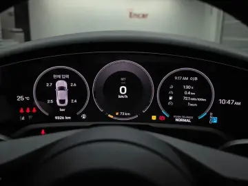 2025 Porsche Taycan с пробегом 9 326 км