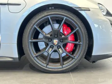 2024 Porsche Taycan с пробегом 36 650 км