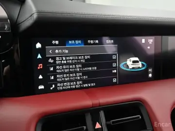 2025 Porsche Taycan с пробегом 9 400 км