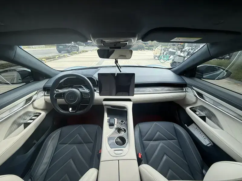 2022 Zeekr 001 с пробегом 60 000 км