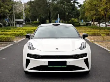 2025 Zeekr 001 с пробегом 45 000 км