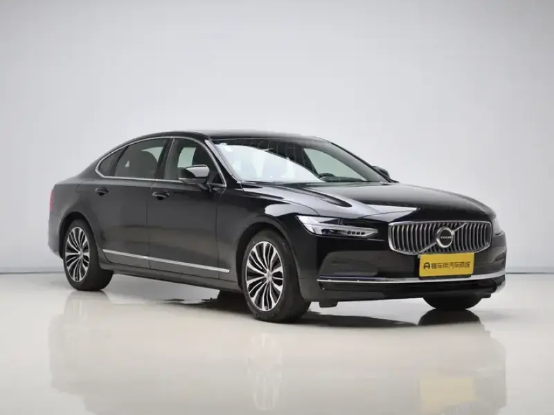 2024 Volvo S90 с пробегом 33 100 км