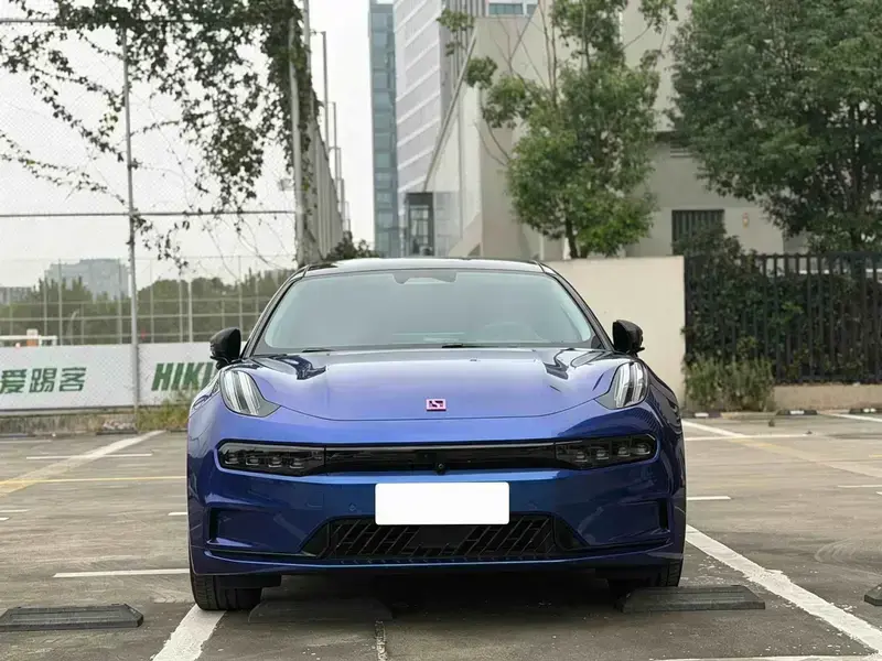 2022 Zeekr 001 с пробегом 55 000 км