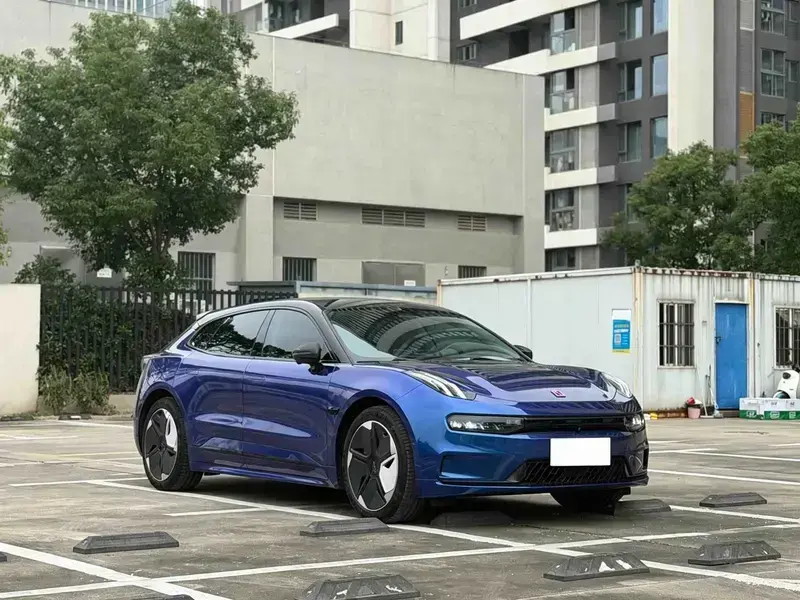 2022 Zeekr 001 с пробегом 55 000 км