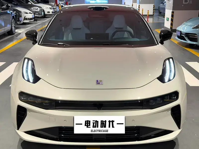 2026 Zeekr 001 с пробегом 32 000 км