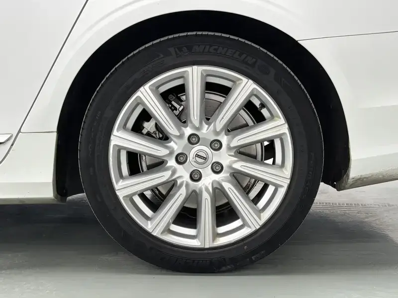 2020 Volvo S90 с пробегом 72 400 км