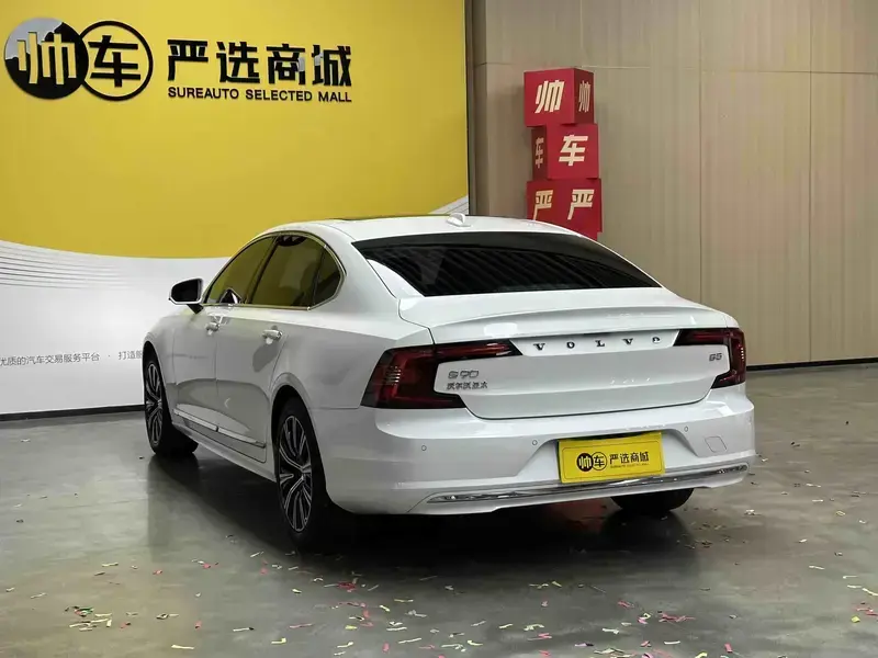 2021 Volvo S90 с пробегом 46 500 км