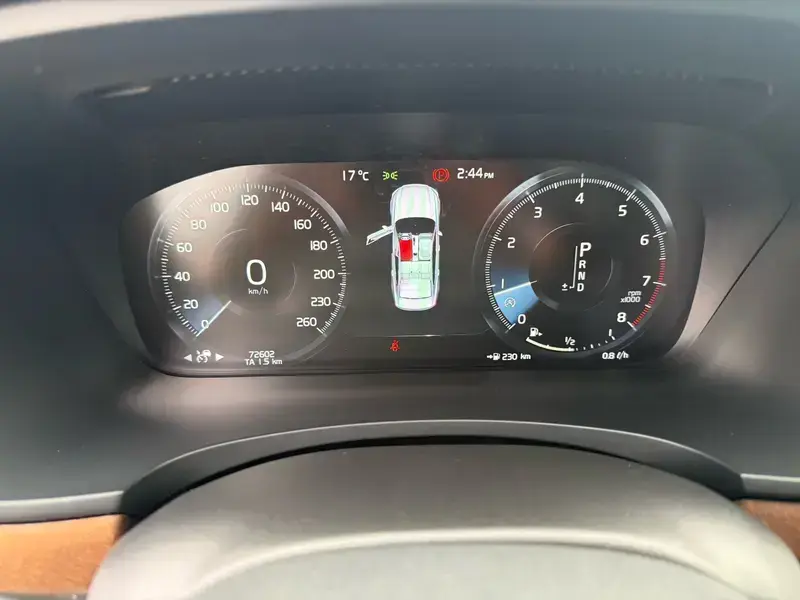 2020 Volvo S90 с пробегом 72 000 км