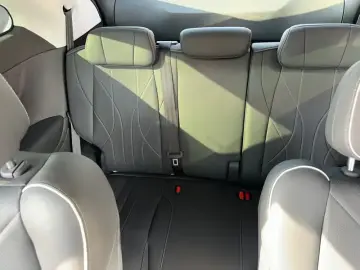 2024 Xpeng X9 с пробегом 22 000 км
