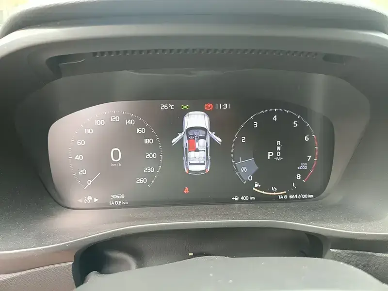 2022 Volvo XC40 с пробегом 30 700 км