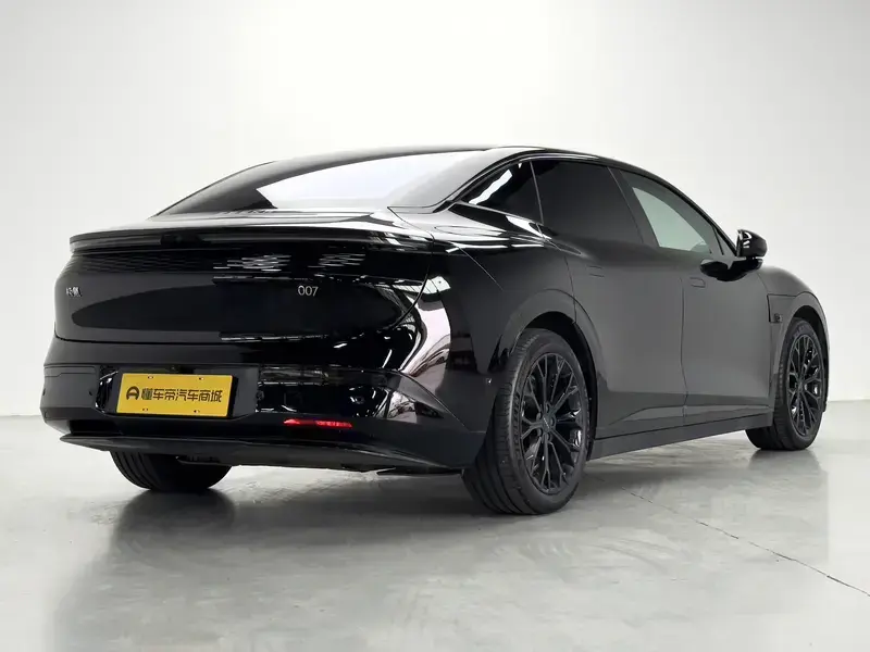 2024 Zeekr 007 с пробегом 39 600 км