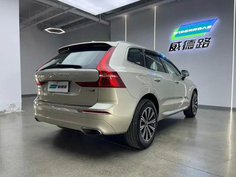 2020 Volvo XC60 с пробегом 49 800 км