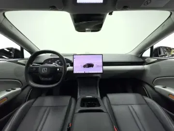 2024 Zeekr 007 с пробегом 39 600 км