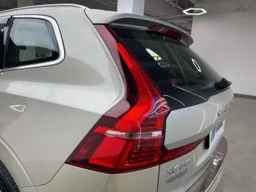 2020 Volvo XC60 с пробегом 49 800 км