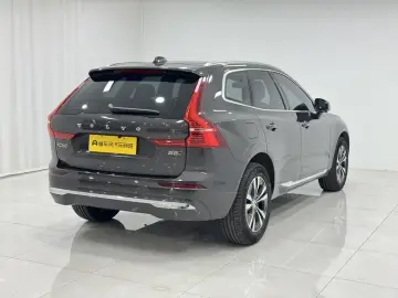 2024 Volvo XC60 с пробегом 10 900 км