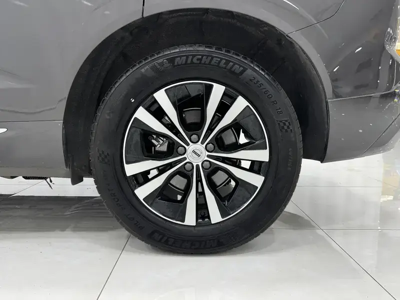 2024 Volvo XC60 с пробегом 10 900 км