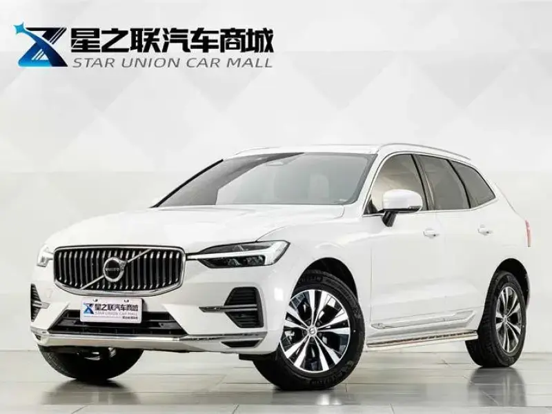 2023 Volvo XC60 с пробегом 49 900 км