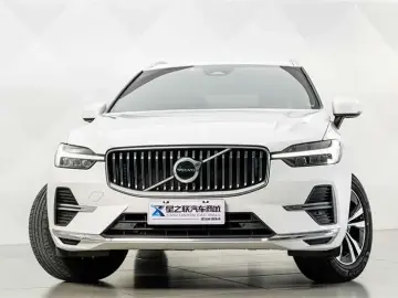 2023 Volvo XC60 с пробегом 49 900 км