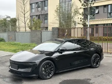 2024 Zeekr 007 с пробегом 28 000 км
