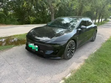 Zeekr 007