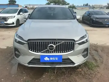 2022 Volvo XC60 с пробегом 48 000 км