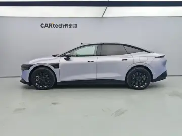2025 Zeekr 007 с пробегом 8 600 км