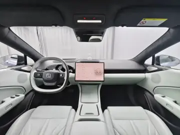 2025 Zeekr 007 с пробегом 8 600 км