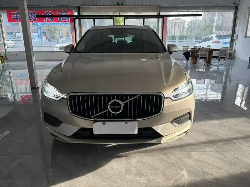 2019 Volvo XC60 с пробегом 119 000 км