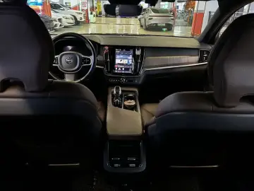 2022 Volvo V90 с пробегом 69 000 км