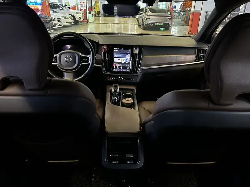 2022 Volvo V90 с пробегом 69 000 км