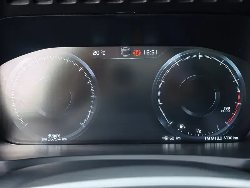 2020 Volvo XC90 с пробегом 40 700 км