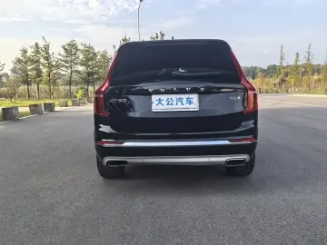 2020 Volvo XC90 с пробегом 123 000 км