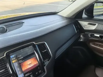 2020 Volvo XC90 с пробегом 123 000 км