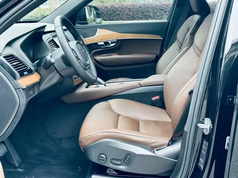 2023 Volvo XC90 с пробегом 39 000 км