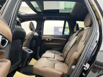 2021 Volvo XC90 с пробегом 50 000 км