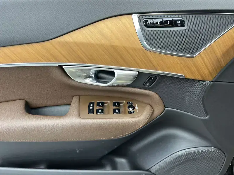 2021 Volvo XC90 с пробегом 50 000 км