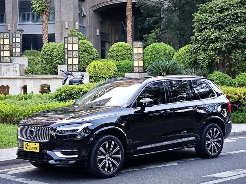 2022 Volvo XC90 с пробегом 90 000 км