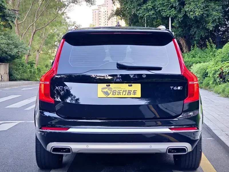2022 Volvo XC90 с пробегом 90 000 км